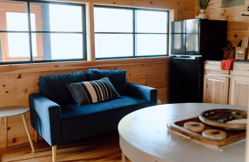 Rockwood Ski Chalet | Cottage 1: Lake View