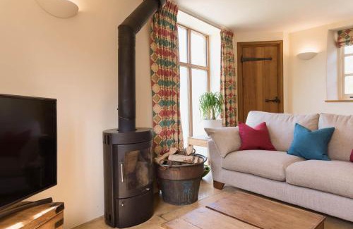 Witney House | Cottage 1 New Yatt Farm