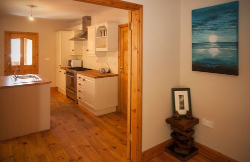 Letterfrack Cottage | Cottage 182 - Letterfrack - sleeps 12 guests in 6 bedrooms