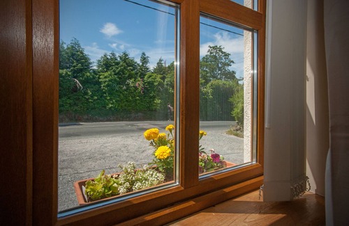 Letterfrack Cottage | Cottage 182 - Letterfrack - sleeps 12 guests in 6 bedrooms