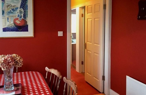 Ballyconneely Cottage | Cottage 188 - Ballyconneely - sleeps 6 guests in 3 bedrooms