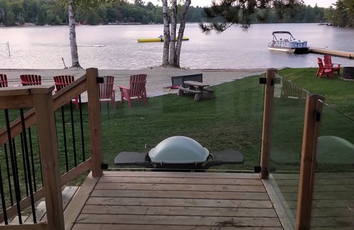 Scotia Cottage | Cottage 2 at Algonquin Woods cottage resort on beautiful Clear Lake