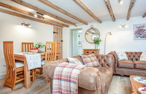 Newton Abbot Cottage | Cottage ∙ 2 bedrooms ∙ 4 guests