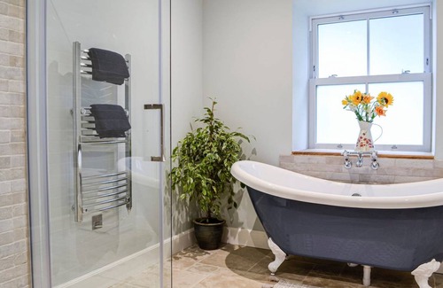 Kirriemuir Cottage | Cottage ∙ 2 bedrooms ∙ 4 guests