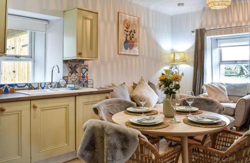 Perth House | Cottage 2