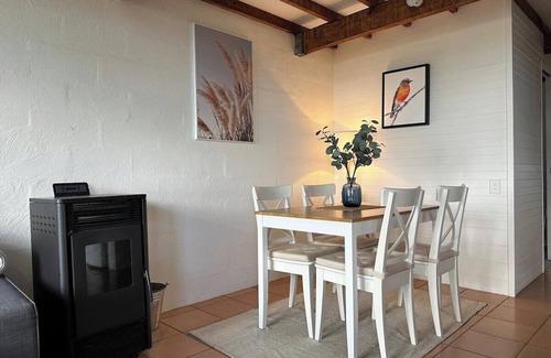 Balmoral Ridge Cottage | COTTAGE 2 · Maleny-Montville Cottages #2, 2 bed + ocean views