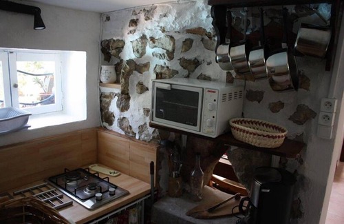 Eze Cottage | COTTAGE: 2 rooms surrounded by greenery with swimming pool