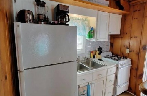 Hampton Cottage | Cottage 200ft From Beach and Boardwalk !