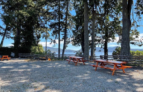 Sooke Cottage | Cottage 3& 4 with Waterfront and Beach Access