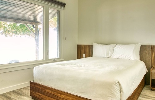 Wainfleet House | Cottage # 3...thelongbeachresort.ca