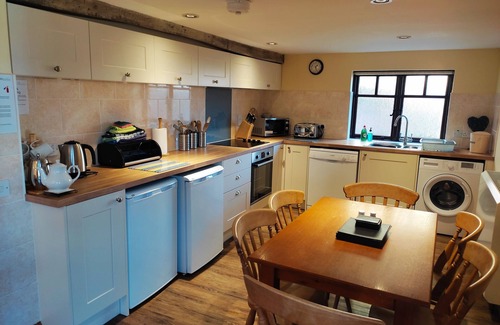 Britford Cottage | Cottage 3 - Three Bedroom Cottage