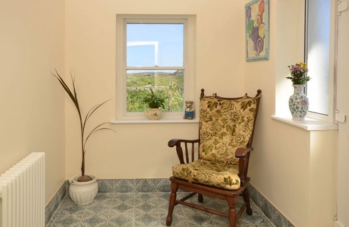 Ballyconneely Cottage | Cottage 312 Ballyconneely - sleeps 6 guests in 3 bedrooms