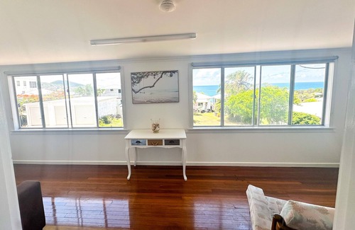 Cooee Bay Cottage | Cottage @ 33