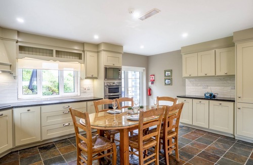 Carna Cottage | Cottage 378 - Carna - sleeps 10 guests in 5 bedrooms