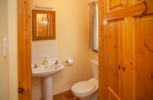 Cornamona House | Cottage 390 - Maam