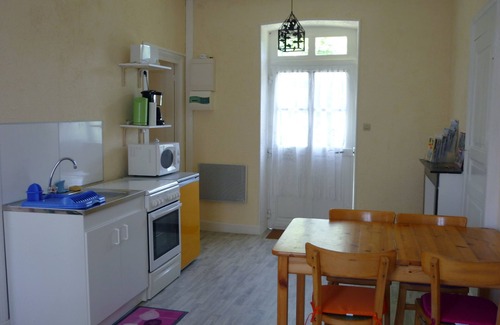 Arlet Cottage | Cottage 4/5 people in Arlet "in a green setting"