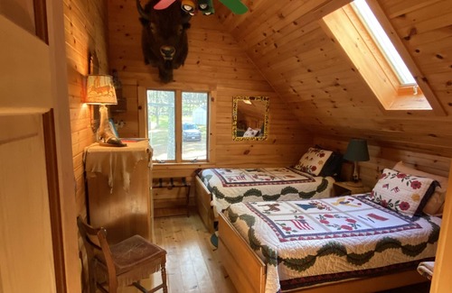 Wiscasset Cottage | Cottage, 40 acres, Sheepscot River, "one of a kind"