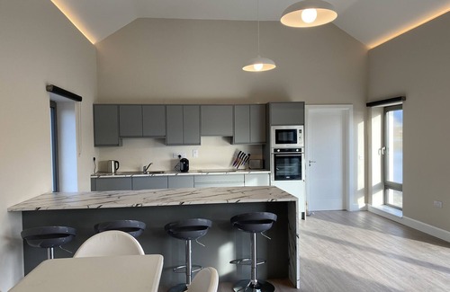 Connemara Cottage | Cottage 421 - Letterfrack - sleeps 4 guests in 2 bedrooms