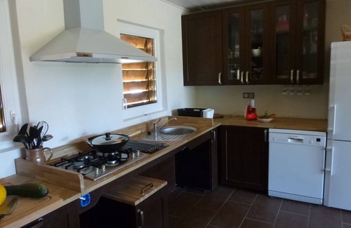 Saint-Leon-sur-Vezere Cottage | Cottage 5 people in Black Périgord near Lascaux