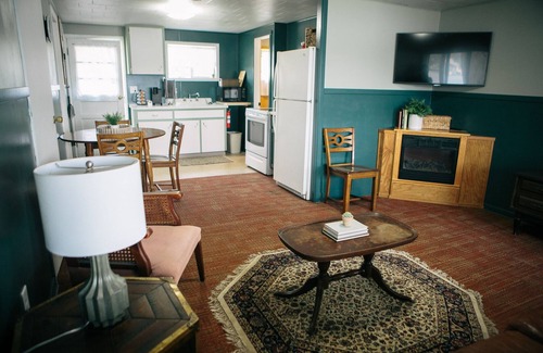 White Cloud Cottage | Cottage #5 *New Spring Rates*