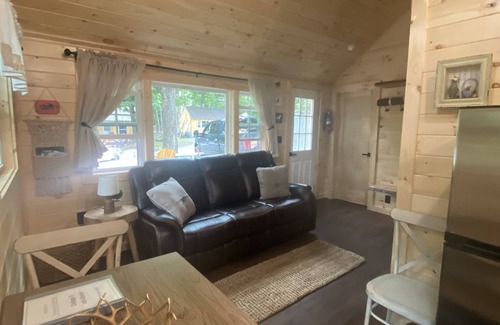 Old Forge Cottage | Cottage "5th Lake" 2-Bedroom, Waterfront Cottage at The Lakes Old Forge