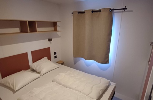 Bruggenmors Resort | Cottage 6 people - Three Bedroom Resort, Sleeps 6