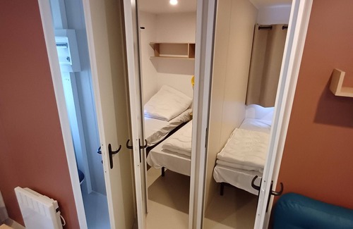 Bruggenmors Resort | Cottage 6 people - Three Bedroom Resort, Sleeps 6