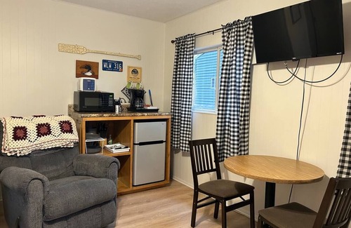 Lake City Cabin | Cottage #8 Michigan Summer, 1 Bedroom Cottage