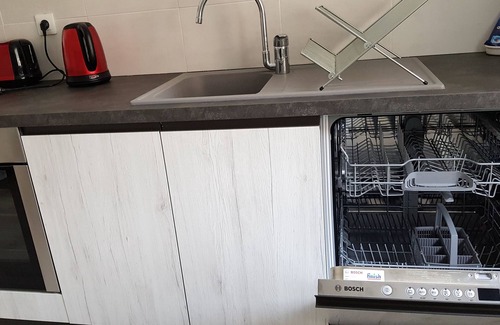 Orleans House | Cottage along the Loire on Private Road 10 minutes from the City Center. 4p