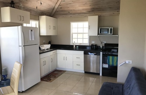 Clarence Town Cottage | Cottage At Dean's Blue Hole - Walking Distance To The Blue Hole!