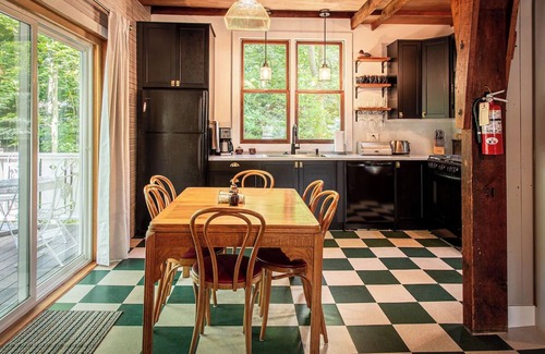 Douglas Apartment | Cottage at Forest Inn - Delightful 2-bedroom cottage in delightful Douglas