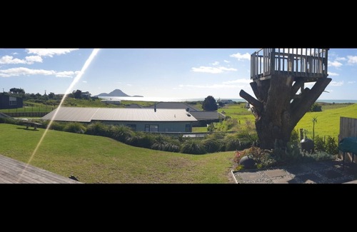 Whakatane Cottage | Cottage at the Coast