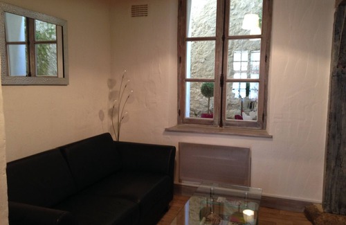 Mer House | COTTAGE "At the well of light"