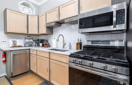 New Haven House | Cottage At Yale