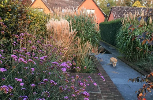 Stowmarket Cottage | Cottage attached to Moated Farmhouse centrally situated in Suffolk