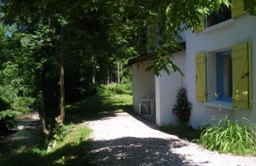 Fougax-et-Barrineuf Cottage | Cottage "Au Murmure de l'Hers" for 10 people
