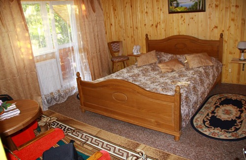 Yaremche House | cottage, barbecue and gazebo