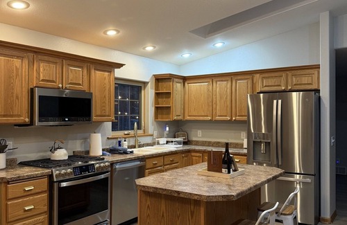 Sister Bay Cottage | Cottage & Bay: Home with Game Room Near DT SB