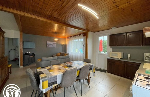 Vaire Cottage | Cottage between sea and countryside, near Les Sables d'Olonne