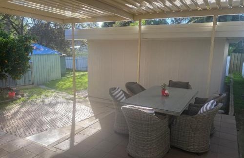 Redwood Park House | Cottage BNB near the hill