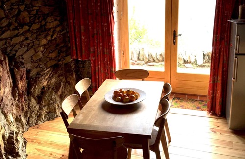 Canaveilles House | Cottage built into rock face, with spectacular mountain views of the Pyrenees