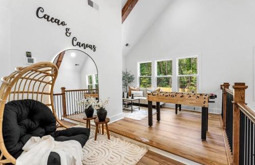 Westminster Ski Chalet | Cottage by Lake Hartwell Cocoa y Canoes