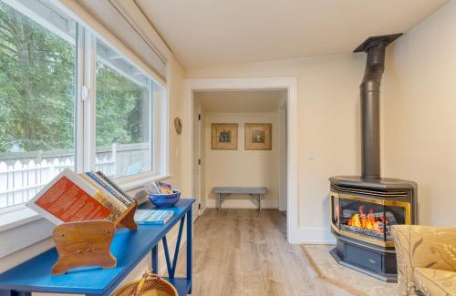 Freeland House | Cottage By The Bay by AvantStay 0.5mi to Beach