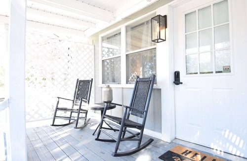 Kerrville Apartment | Cottage by the River ~ Sunset Suite