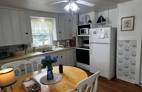 Charlestown House | Cottage by the Sea, Beach Pass
