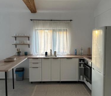 Arpasu de Sus House | Cottage Bytheriver