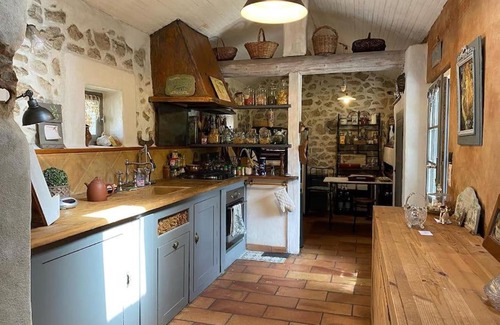 Sainte-Anastasie House | Cottage chaleureux avec piscine privée