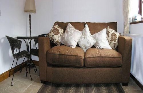 Flaxton Cottage | Cottage Cart Shed at Thompsons Arms Holiday Lets + B & B