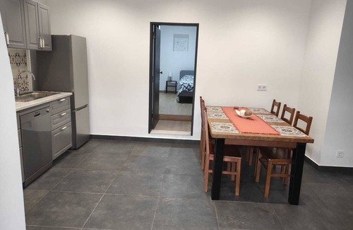 Alandroal Cottage | Cottage 'Casa Da Mina' with Private Terrace, Wi-Fi and Air Conditioning