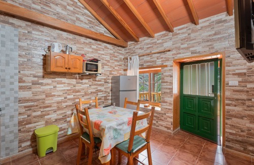 Vallehermoso Cottage | Cottage 'Casa Lucia' with Mountain View, Shared Terrace and Wi-Fi